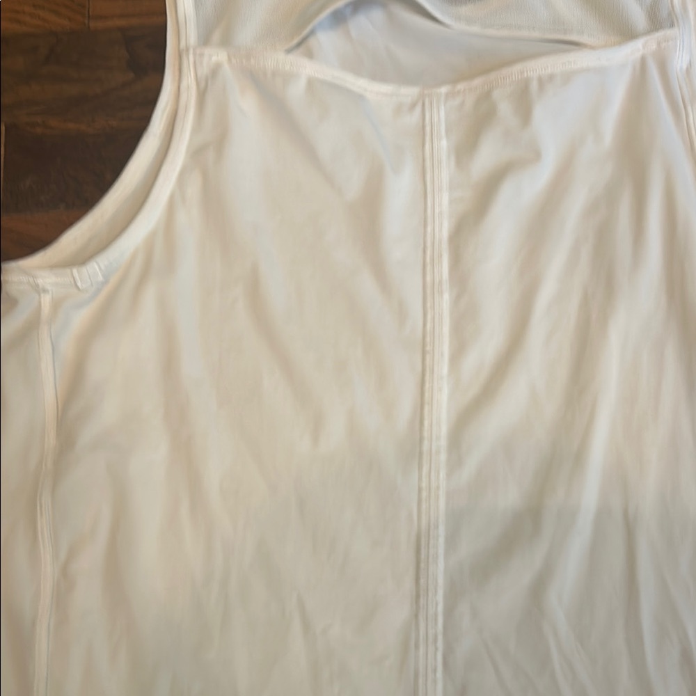 Lululemon Athletica White Muscle Tee Sleeveless Top - Picture 4 of 8